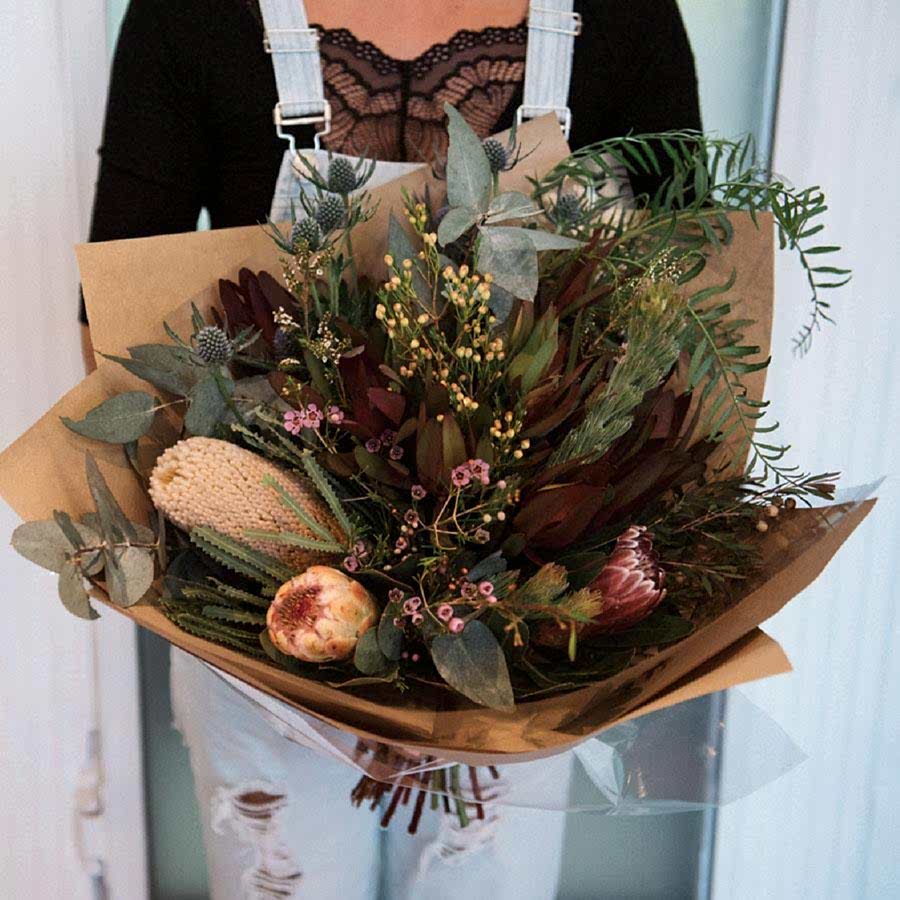 VIBRANT VERON NATIVE BOUQUET