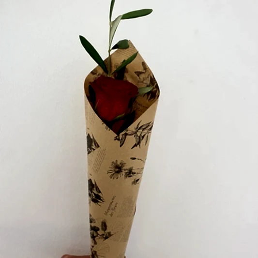 SINGLE RED ROSE