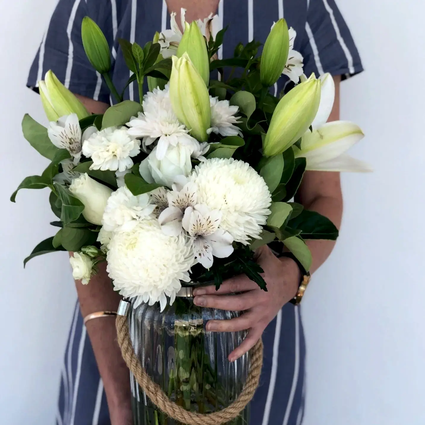 ANGELIC ANJEA White & Green Bouquet